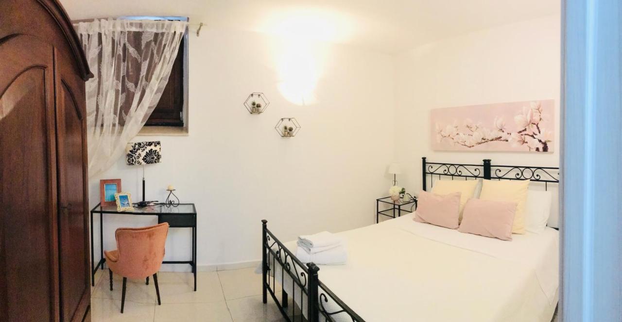 Camera Privata “Un Nido A Castello” Hotel Cagliari Buitenkant foto